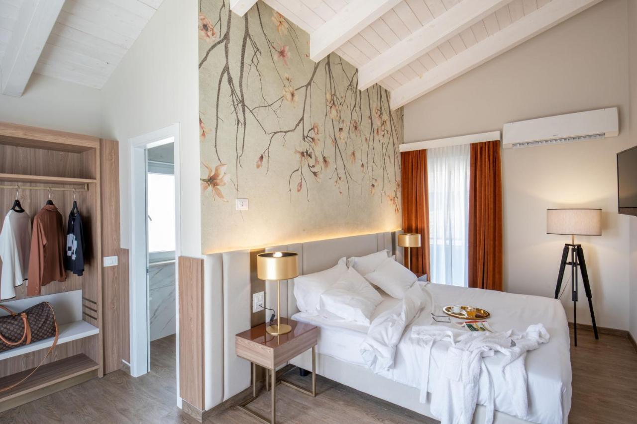 Hotel Della Piana Авецано Екстериор снимка